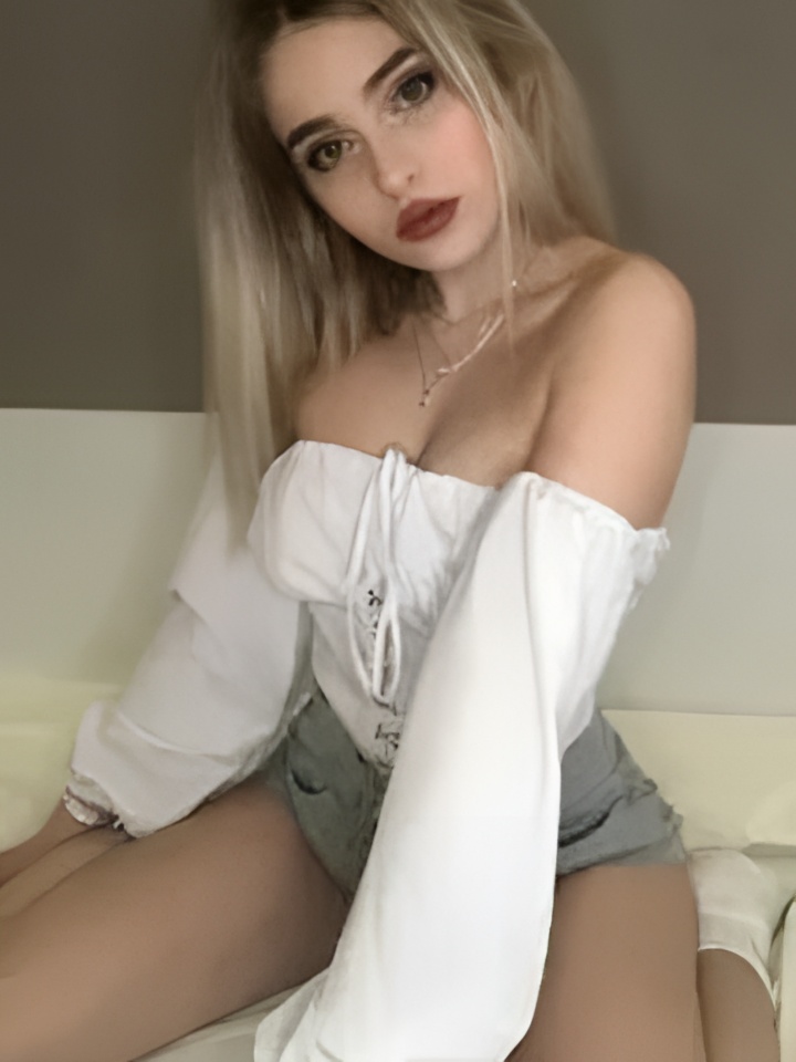 Индивидуалка Злата, доступна для личного знакомства от 10000 руб