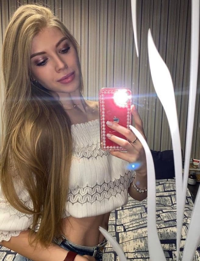 🎥 Карина привлекальеная девушка из Кисловодска цена от 8000 руб