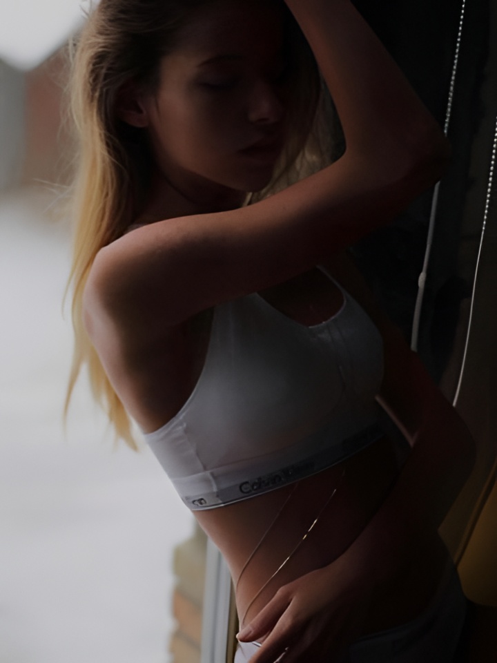 Индивидуалка Арина, доступна для личного знакомства от 5000 руб