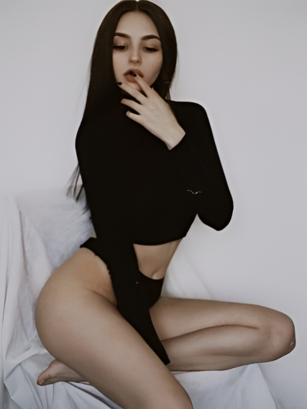 Дарина привлекательная девушка из Кисловодска цена от 1500 руб