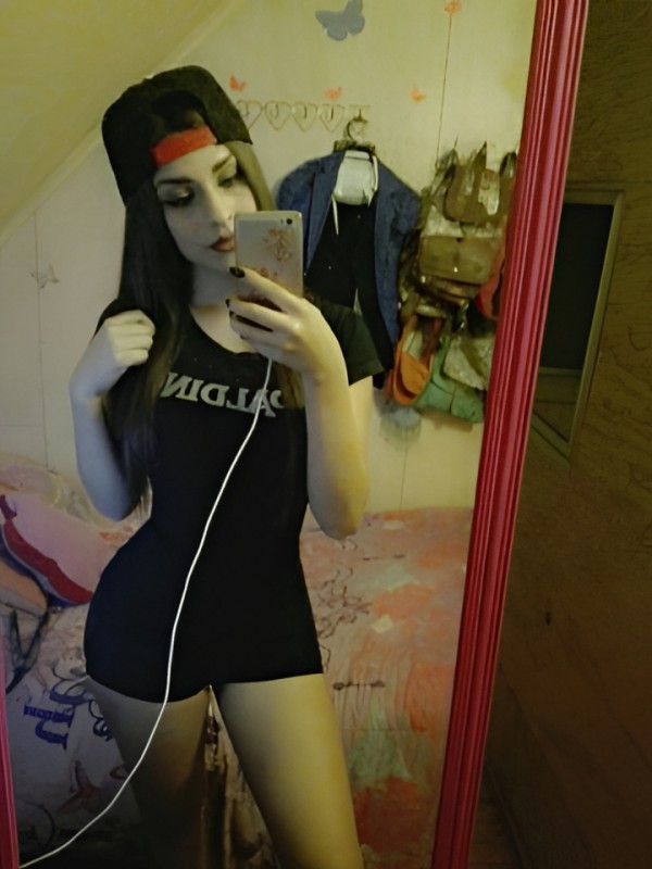 Рената привлекательная девушка из Кисловодска цена от 3000 руб