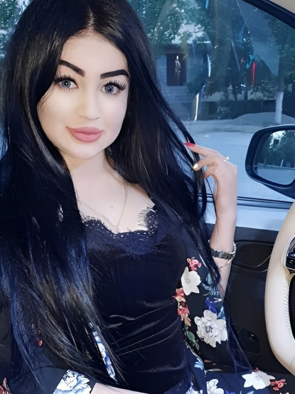 Юлия привлекательная девушка из Кисловодска цена от 4000 руб