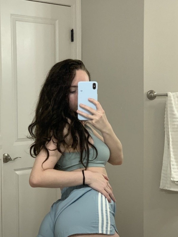 Дина привлекательная девушка из Кисловодска цена от 3000 руб