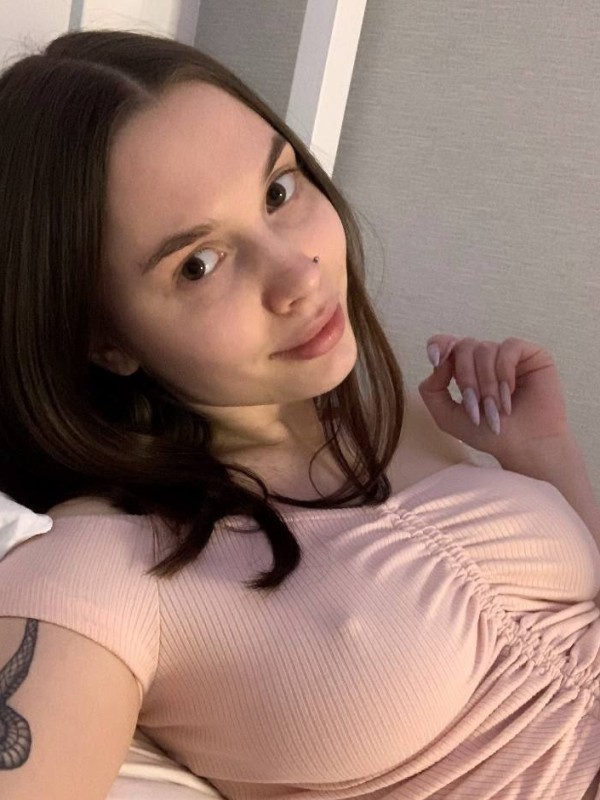 Веллетта привлекательная девушка из Кисловодска цена от 8000 руб